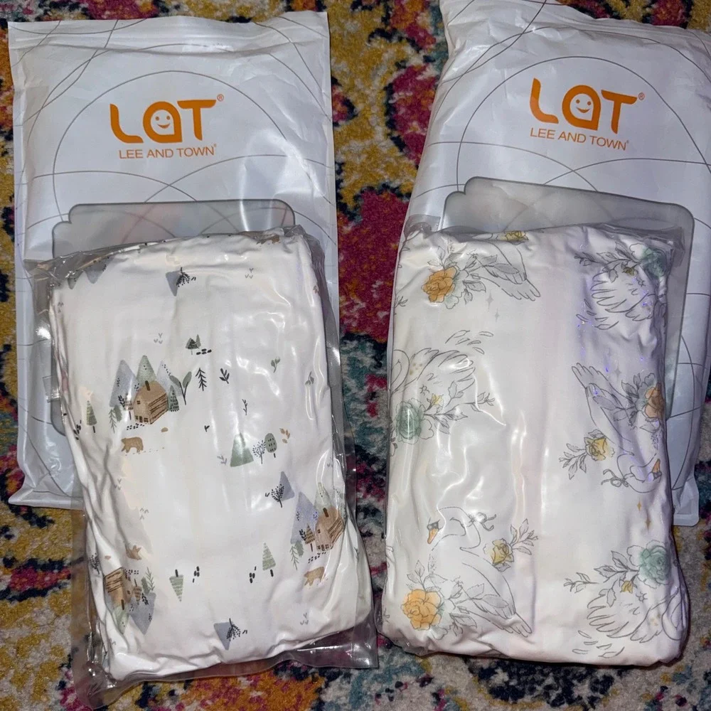 BUNDLE- 2 sets Baby‎ Wearable Blankets Cabin and Swan Design Two Way Zipper